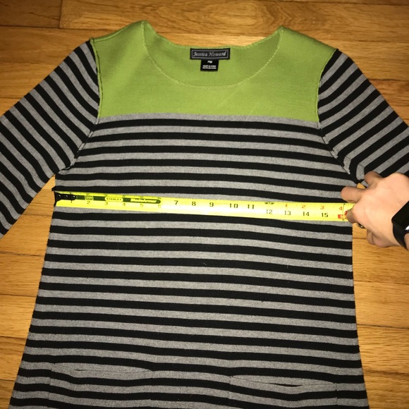 Long sleeved dress 🖤💚 - Picture 8 of 8